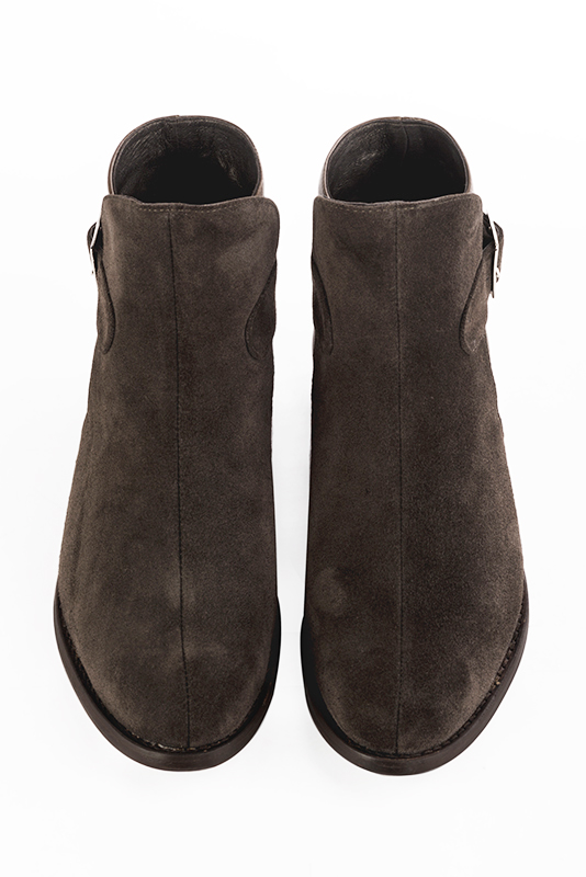 Dark brown dress ankle boots for men. Round toe. Flat leather soles. Top view - Florence KOOIJMAN